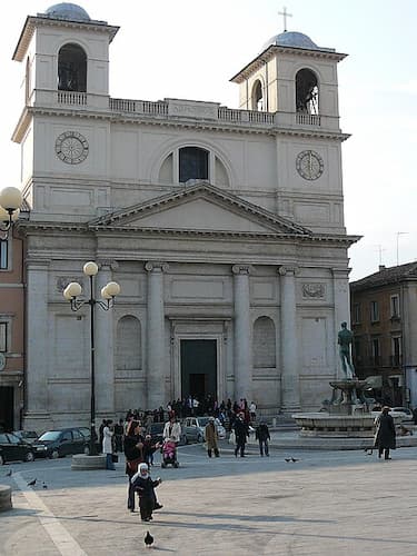 L'Aquila: qué ver, dónde comer y qué hacer 3 Cattedrale di San Massimo