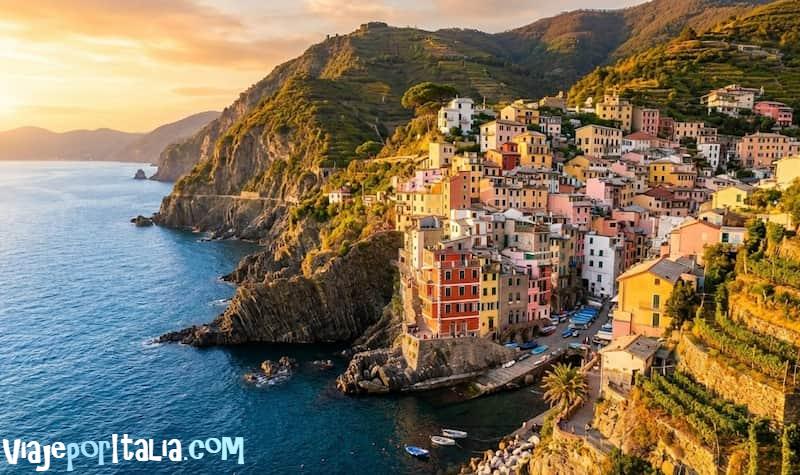 Visitar Cinque Terre: Las mejores rutas por los pueblos más bellos de Italia 1 vista panor´mica de la visita a Cinque terre