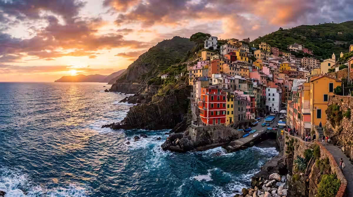 Riomaggiore, Corniglia y Manarola: El espectacular sendero azul de Cinque Terre 3 Maranola al atardecer